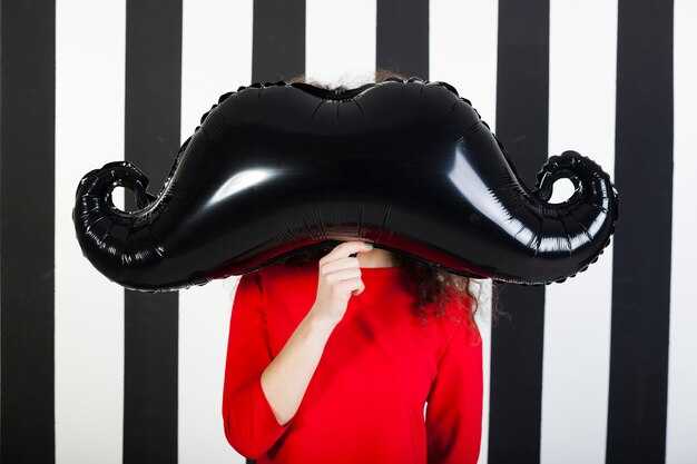 Балуешь синоним